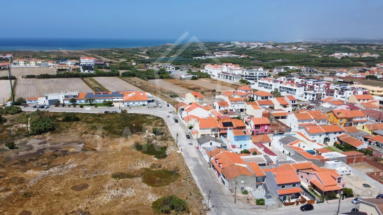 Moradia T7 para Venda em Ferrel Foto 11
