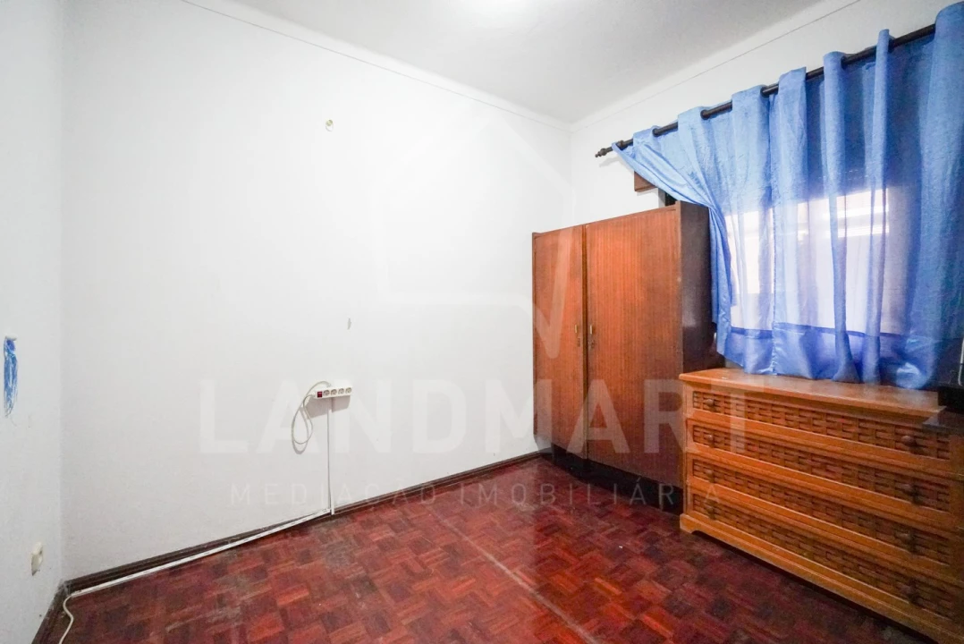Moradia T7 para Venda em Ferrel Foto 14