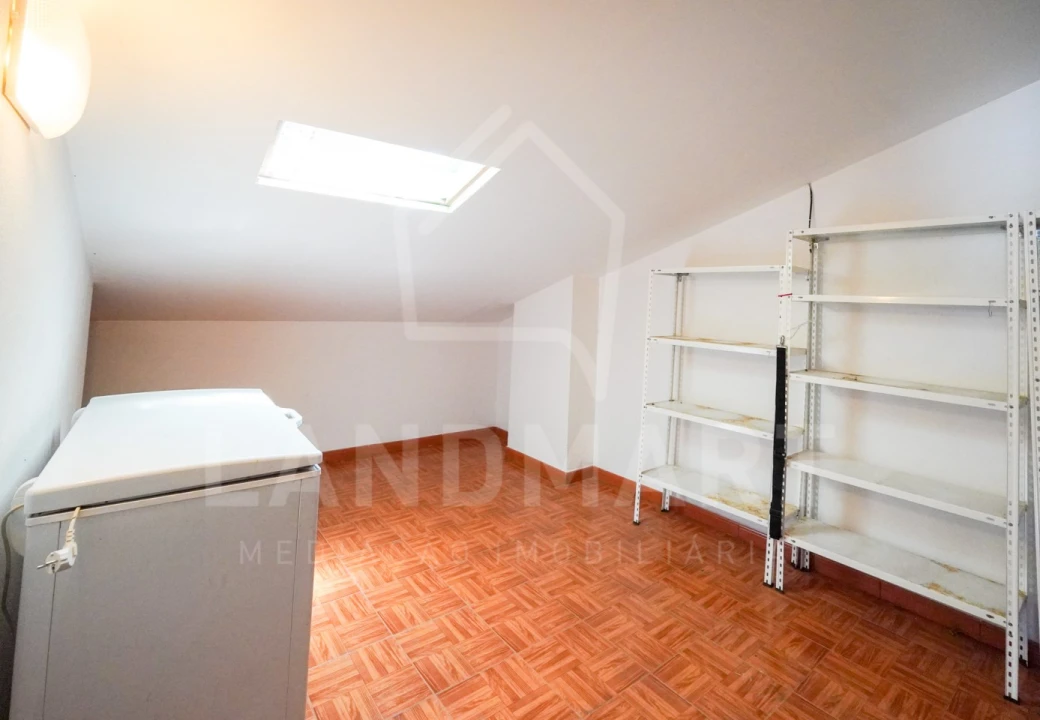 Moradia T7 para Venda em Ferrel Foto 22