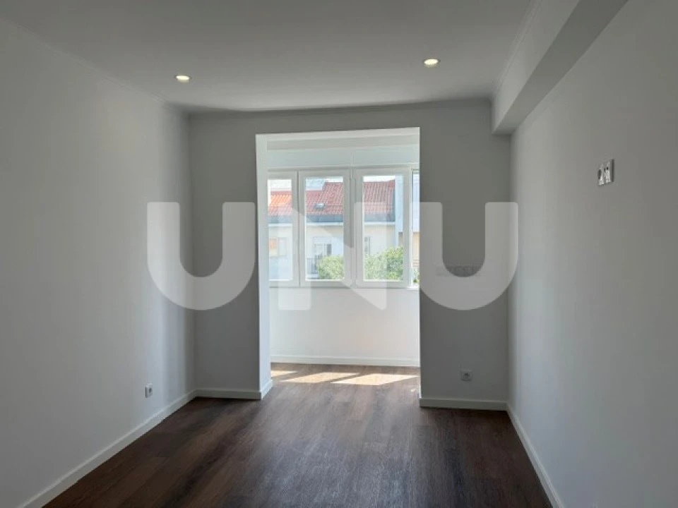 Apartamento T2 para Venda em Venteira Foto 7