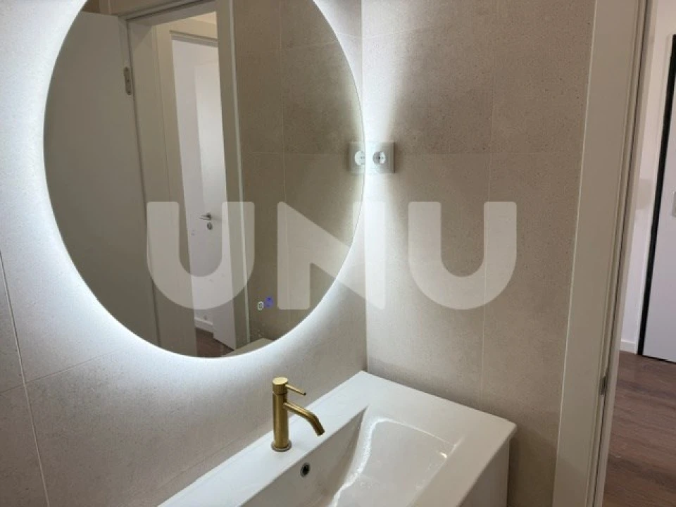 Apartamento T2 para Venda em Venteira Foto 13