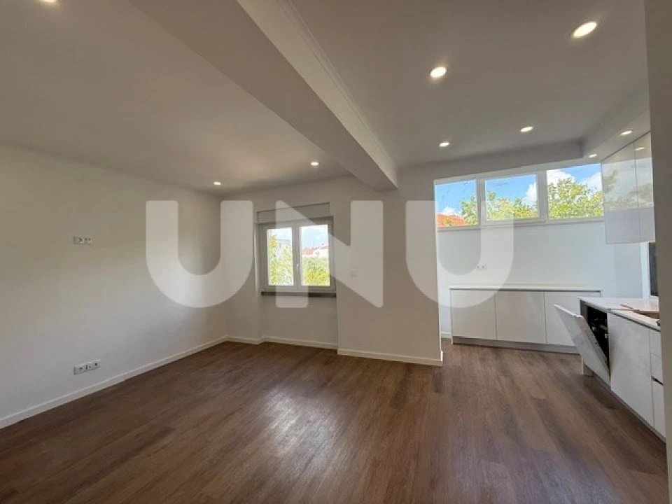 Apartamento T2 para Venda em Venteira Foto 17