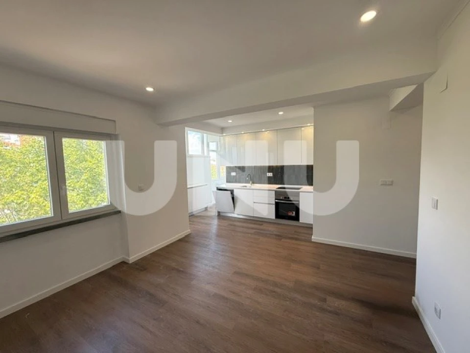 Apartamento T2 para Venda em Venteira Foto 19