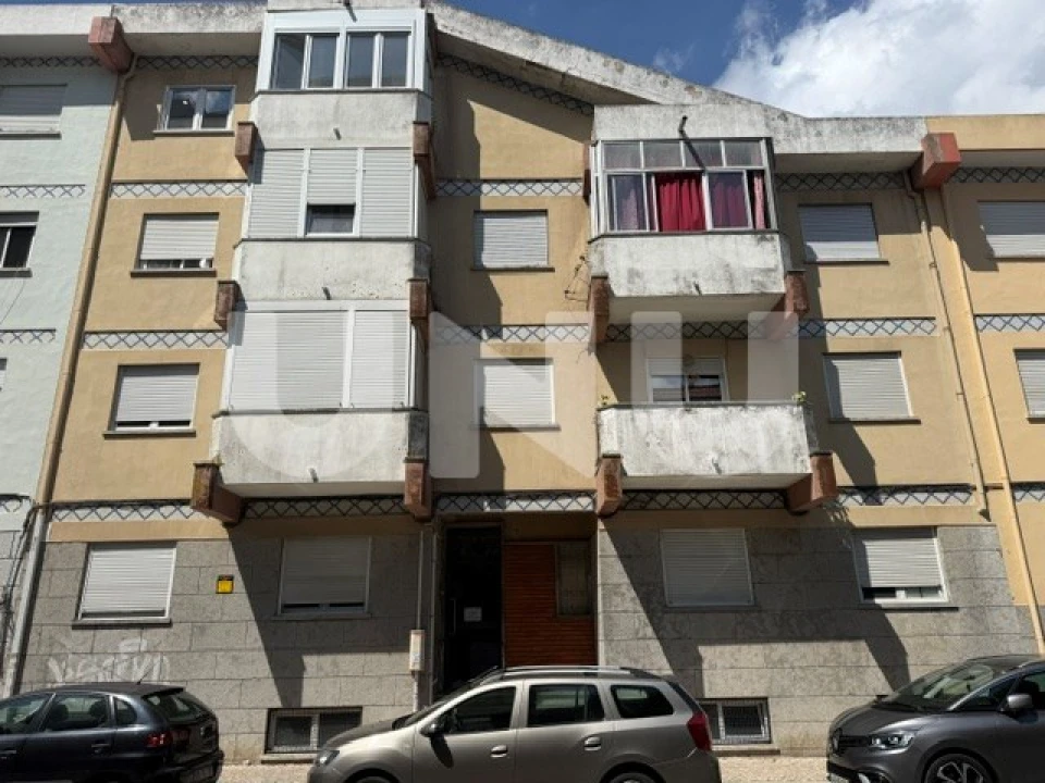 Apartamento T2 para Venda em Venteira Foto 34