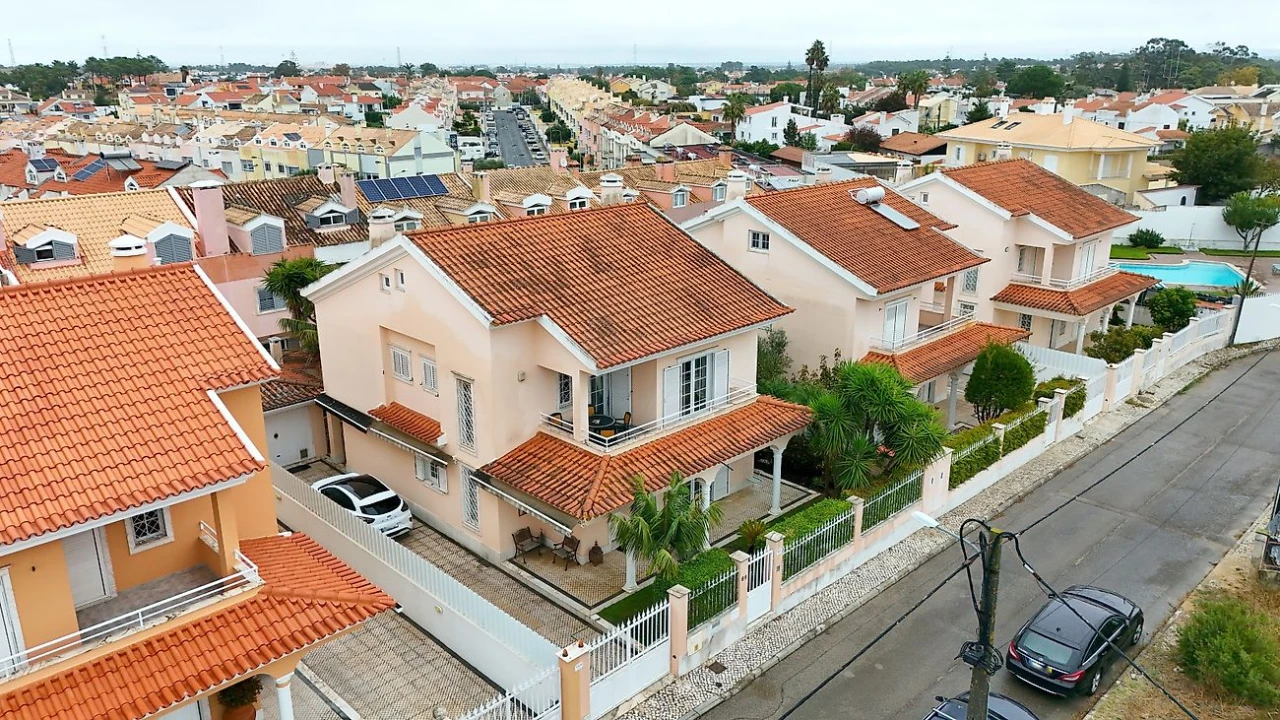 Moradia T3 para Venda em Charneca de Caparica e Sobreda Foto 5