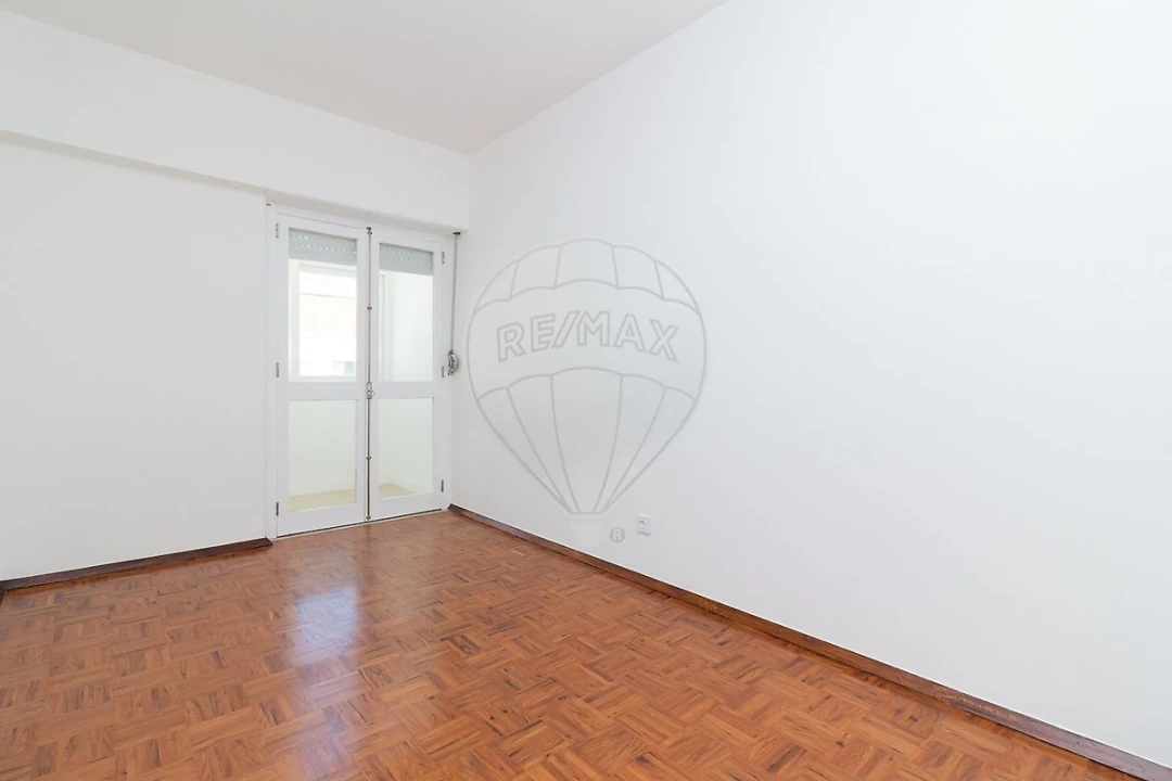 Apartamento T2 para Arrendamento em Vila Franca de Xira Foto 7