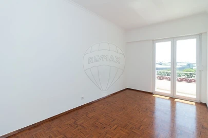 Apartamento T2 para Arrendamento em Vila Franca de Xira