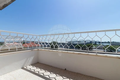 Apartamento T2 para Arrendamento em Vila Franca de Xira