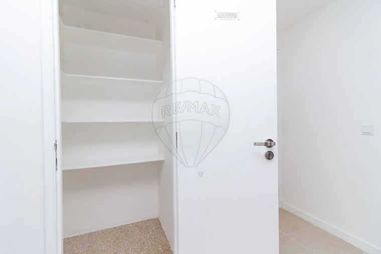 Apartamento T2 para Arrendamento em Vila Franca de Xira Foto 14