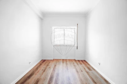 Apartamento T2 para Venda em Baixa da Banheira e Vale da Amoreira