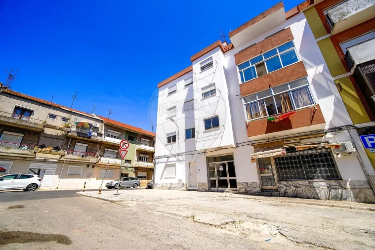 Apartamento T2 para Venda em Baixa da Banheira e Vale da Amoreira Foto 17
