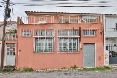 Moradia T4 para Venda em Porto Salvo