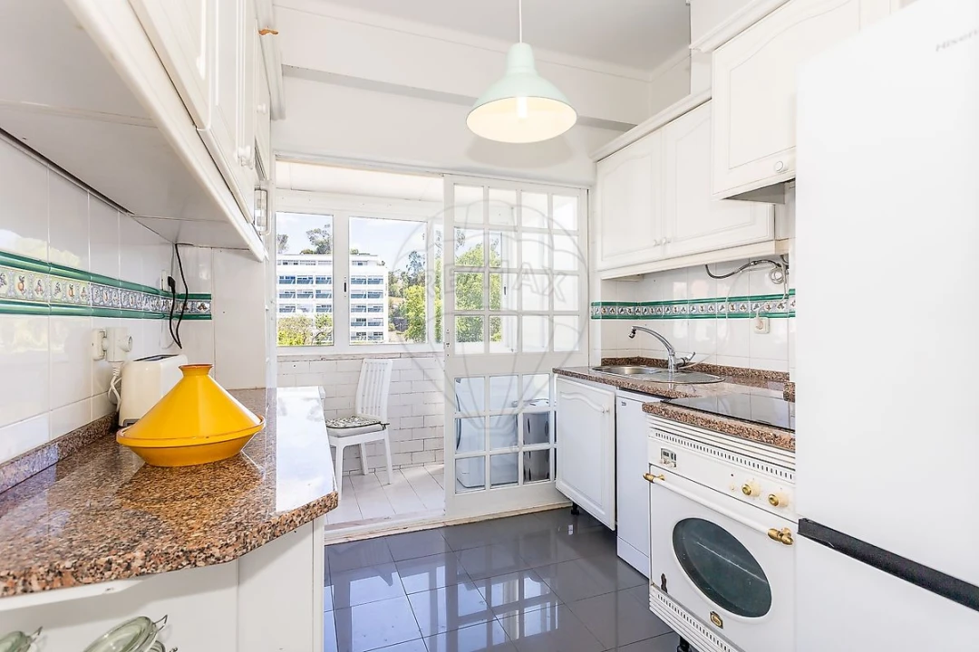 Apartamento T2 para Arrendamento em São Domingos de Benfica Foto 12