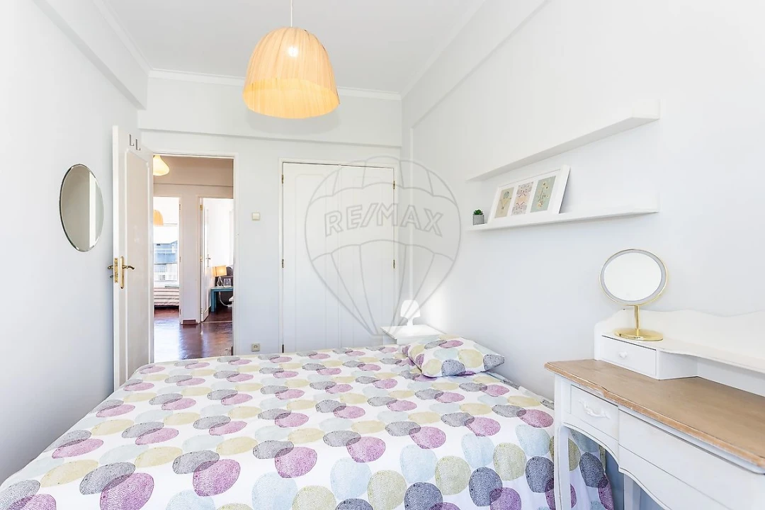 Apartamento T2 para Arrendamento em São Domingos de Benfica Foto 10