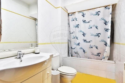 Apartamento T2 para Venda em Venda do Pinheiro e Santo Estêvão das Galés