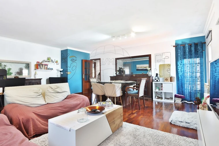 Apartamento T2 para Venda em Venda do Pinheiro e Santo Estêvão das Galés Foto 5