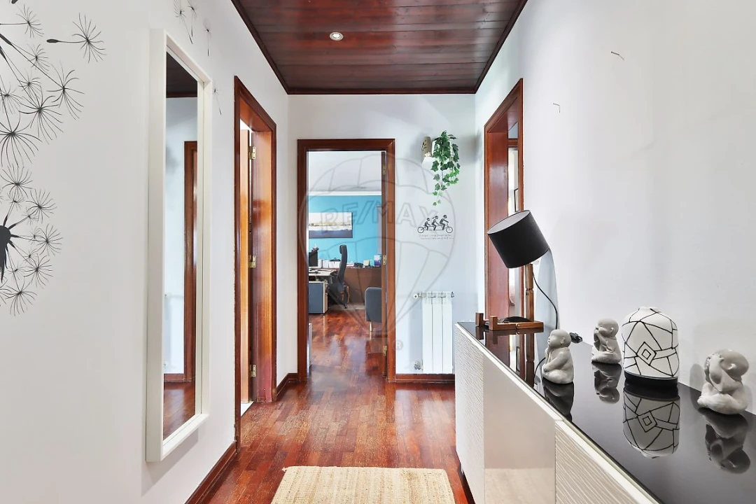 Apartamento T2 para Venda em Venda do Pinheiro e Santo Estêvão das Galés Foto 10