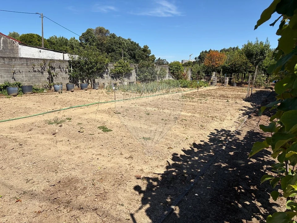 Terreno para Venda em Mafamude e Vilar do Paraíso Foto 5