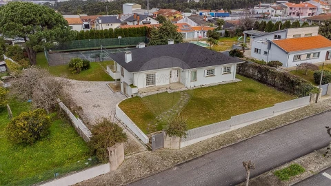 Moradia T3 para Venda em Lourosa