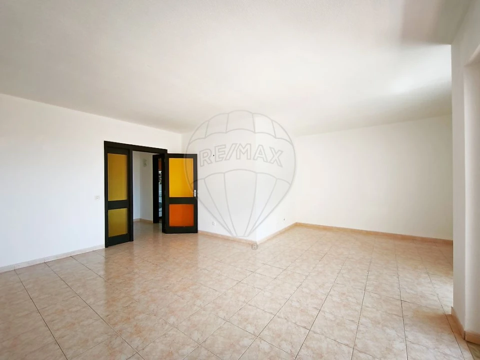 Apartamento T3 para Venda em Quarteira Foto 10