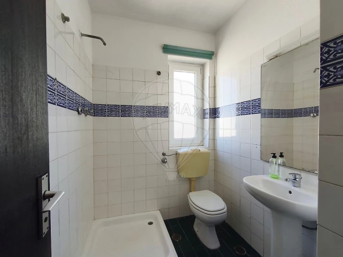 Apartamento T3 para Venda em Quarteira Foto 23