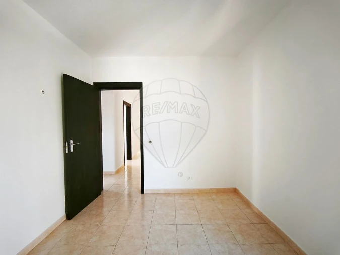 Apartamento T3 para Venda em Quarteira Foto 11