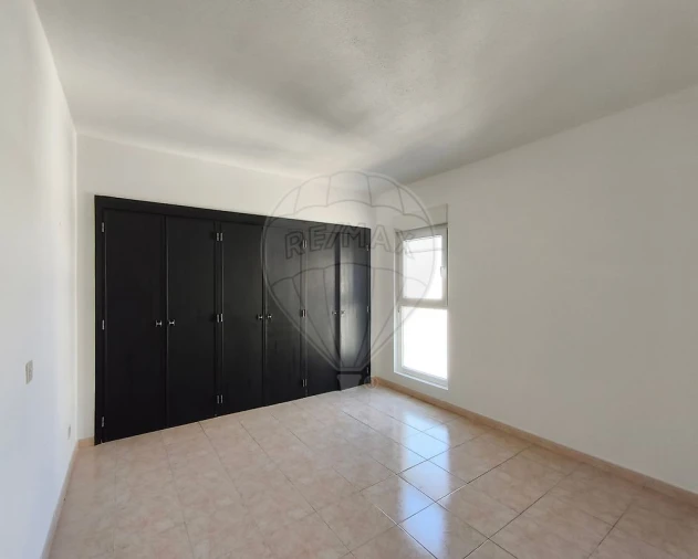 Apartamento T3 para Venda em Quarteira Foto 14