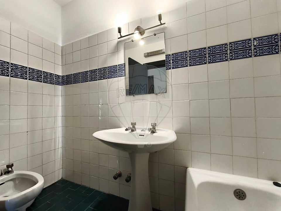 Apartamento T3 para Venda em Quarteira Foto 1