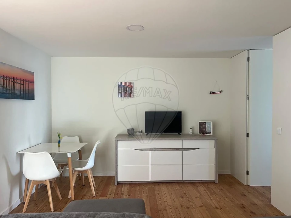 Apartamento T1 para Arrendamento em Glória e Vera Cruz Foto 3