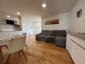 Apartamento T1 para Arrendamento em Glória e Vera Cruz