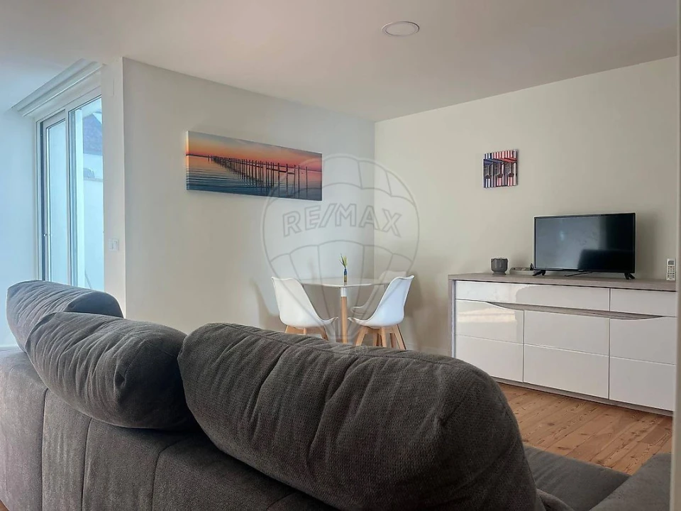 Apartamento T1 para Arrendamento em Glória e Vera Cruz Foto 4