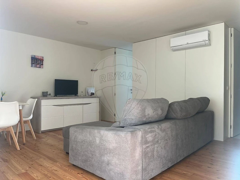 Apartamento T1 para Arrendamento em Glória e Vera Cruz Foto 9