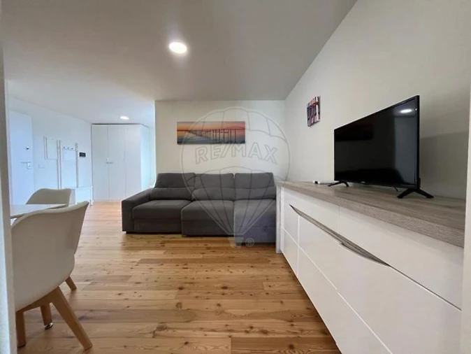 Apartamento T1 para Arrendamento em Glória e Vera Cruz Foto 7