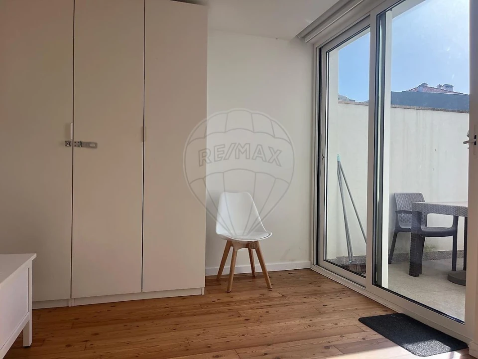 Apartamento T1 para Arrendamento em Glória e Vera Cruz Foto 5