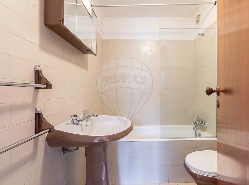 Apartamento T1 para Venda em Santa Maria, São Pedro e Matacães Foto 6
