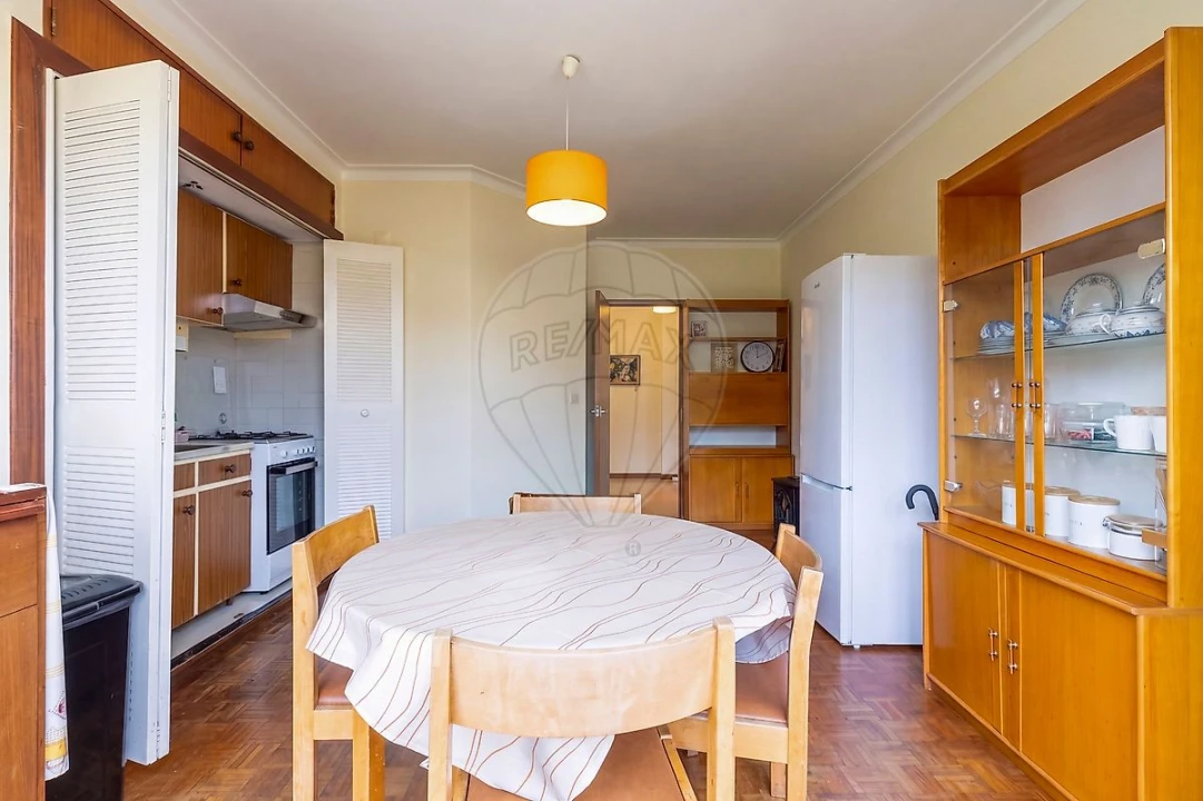Apartamento T1 para Venda em Santa Maria, São Pedro e Matacães Foto 3