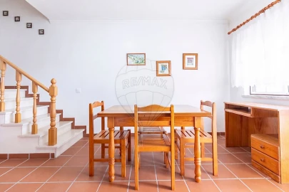 Apartamento T3 para Venda em A dos Cunhados e Maceira