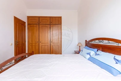 Apartamento T3 para Venda em A dos Cunhados e Maceira