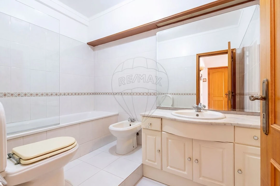 Apartamento T3 para Venda em A dos Cunhados e Maceira Foto 15
