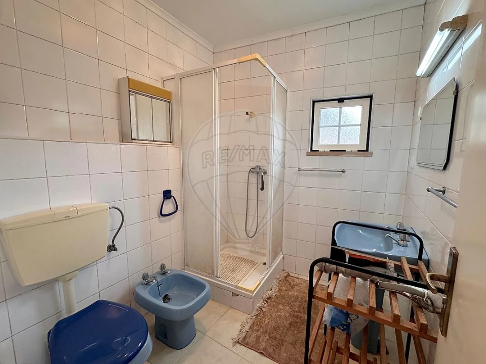 Moradia T3 para Venda em Carvoeira e Carmões Foto 2