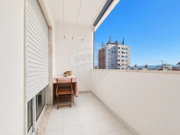 Apartamento T3 para Venda em Vialonga