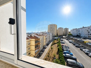 Apartamento T3 para Venda em Vialonga