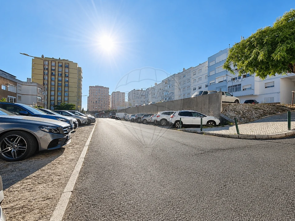 Apartamento T3 para Venda em Vialonga Foto 4
