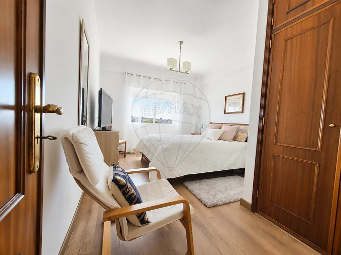 Apartamento T3 para Venda em Vialonga Foto 6