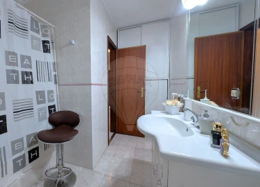 Apartamento T3 para Venda em O. Azeméis, Riba-Ul, Ul, Macinhata Seixa, Madail