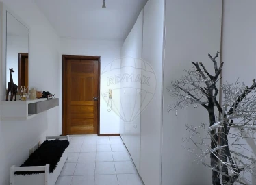Apartamento T3 para Venda em O. Azeméis, Riba-Ul, Ul, Macinhata Seixa, Madail