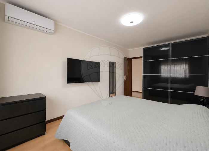 Apartamento T3 para Venda em O. Azeméis, Riba-Ul, Ul, Macinhata Seixa, Madail Foto 7