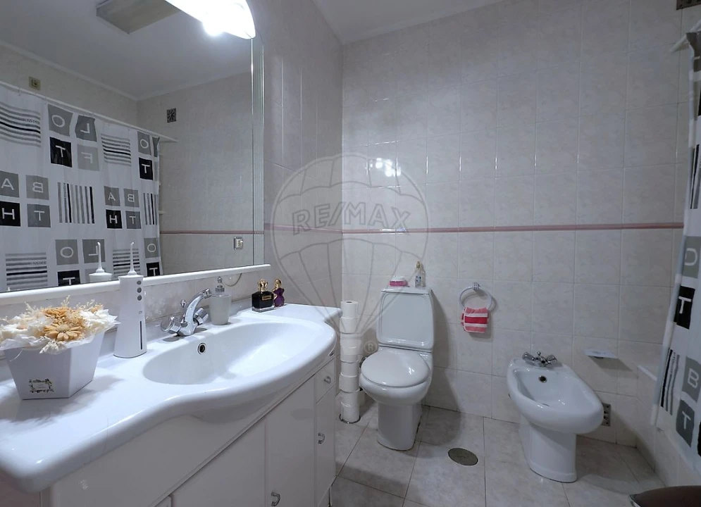 Apartamento T3 para Venda em O. Azeméis, Riba-Ul, Ul, Macinhata Seixa, Madail Foto 3