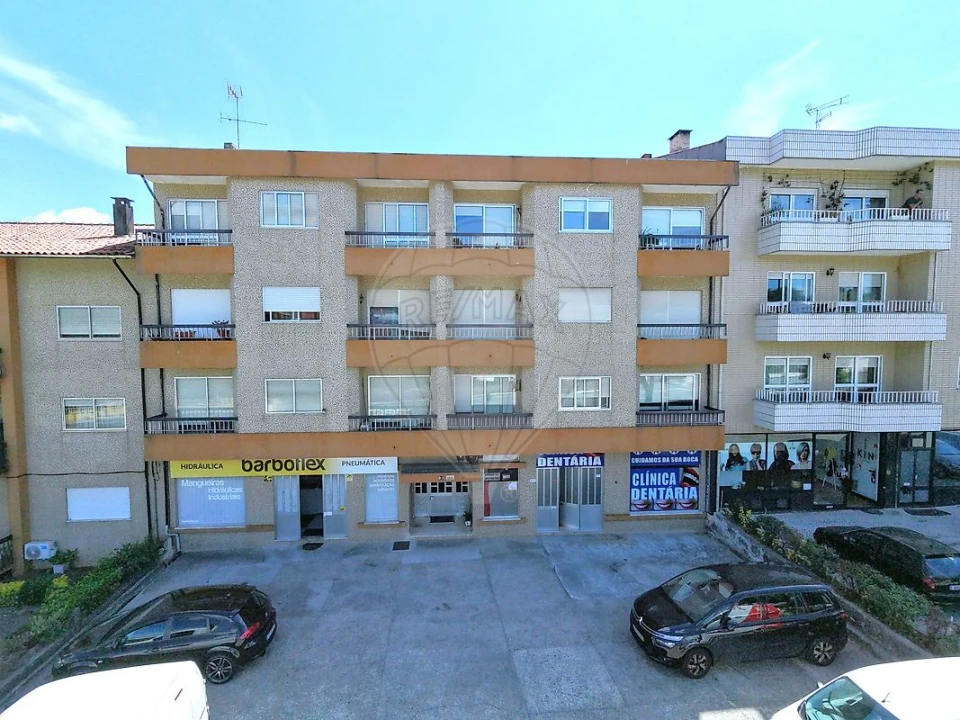 Apartamento T3 para Venda em O. Azeméis, Riba-Ul, Ul, Macinhata Seixa, Madail Foto 1