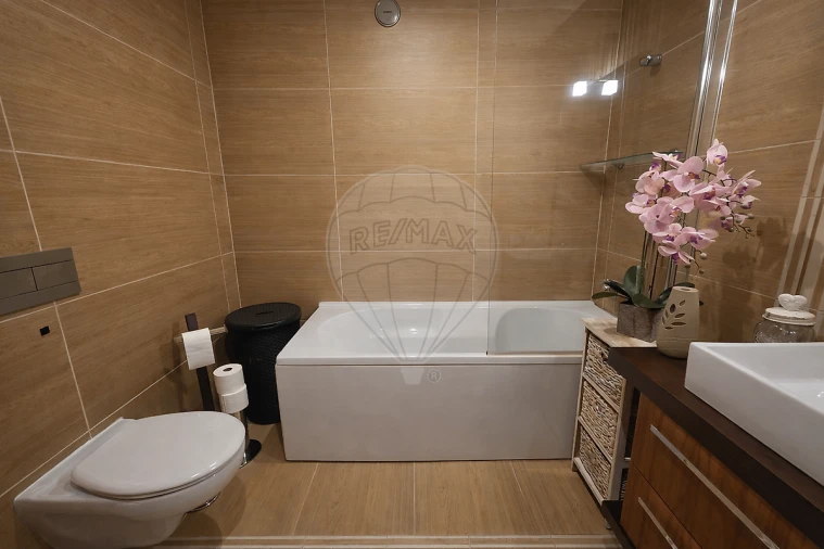 Apartamento T1 para Venda em Vila Franca de Xira Foto 9